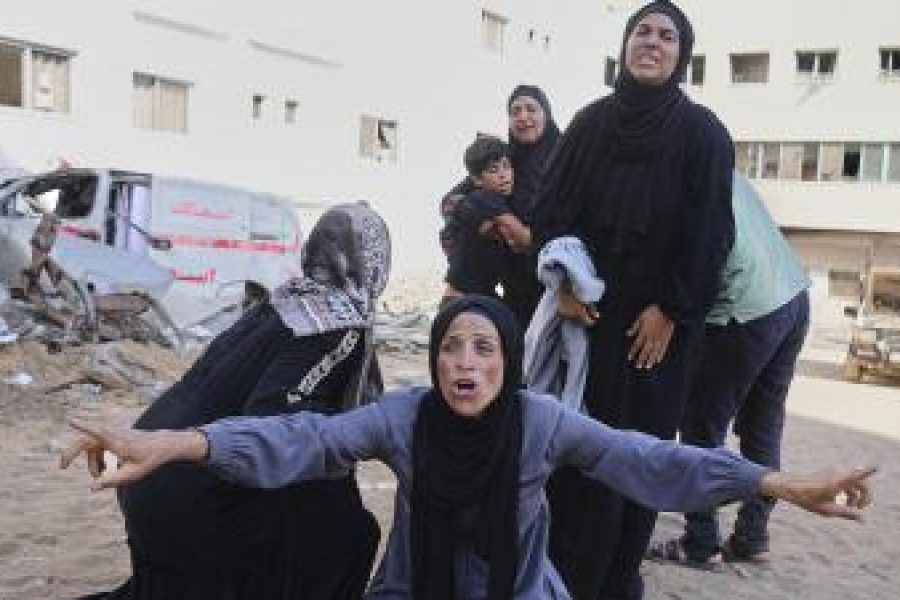 TEASER_20250618_Gaza_mourn_relatives_killed_web_AP25169327155932
